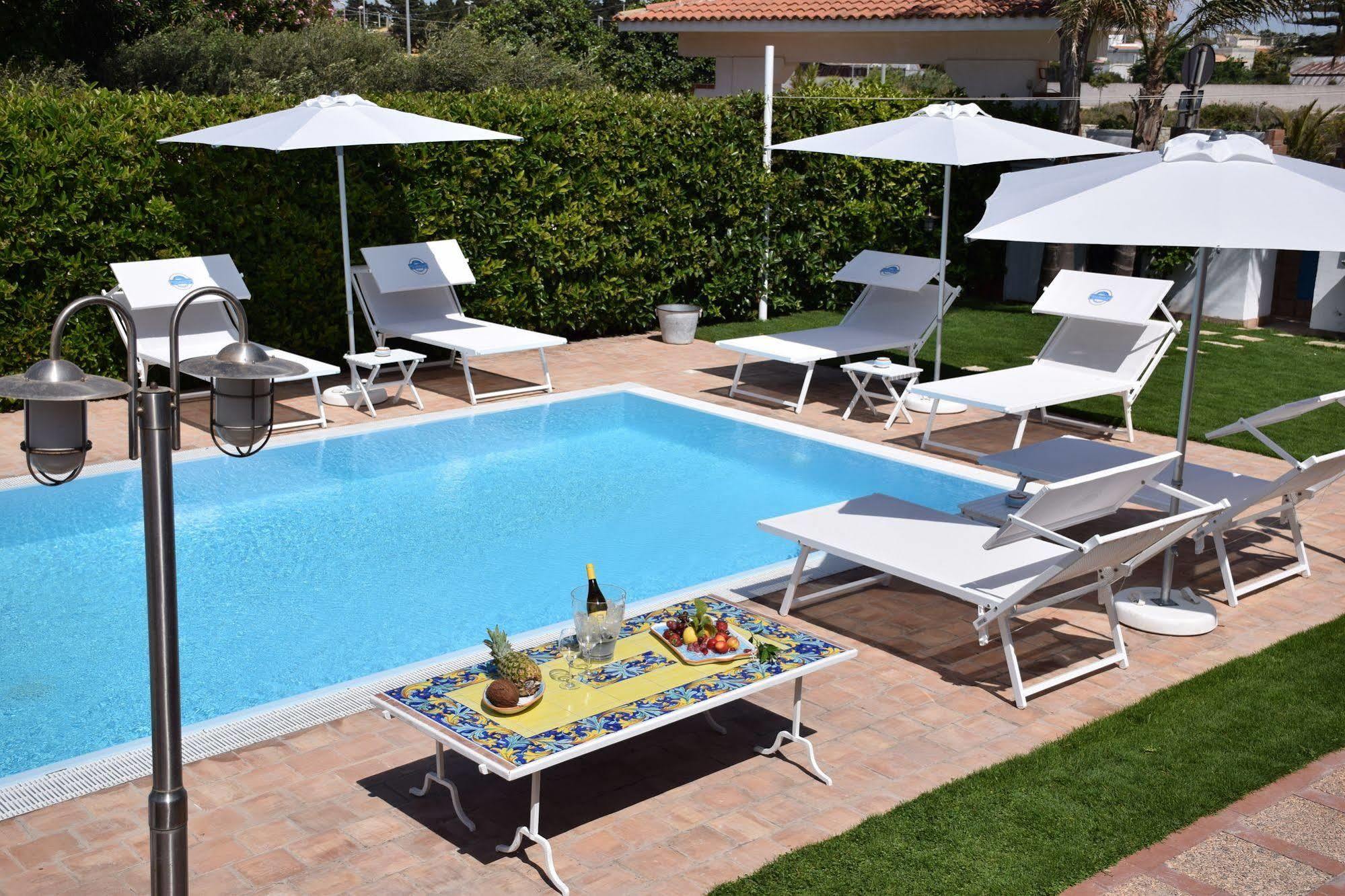 Villa Blanche Dimora Di Charme 马尔萨拉 外观 照片
